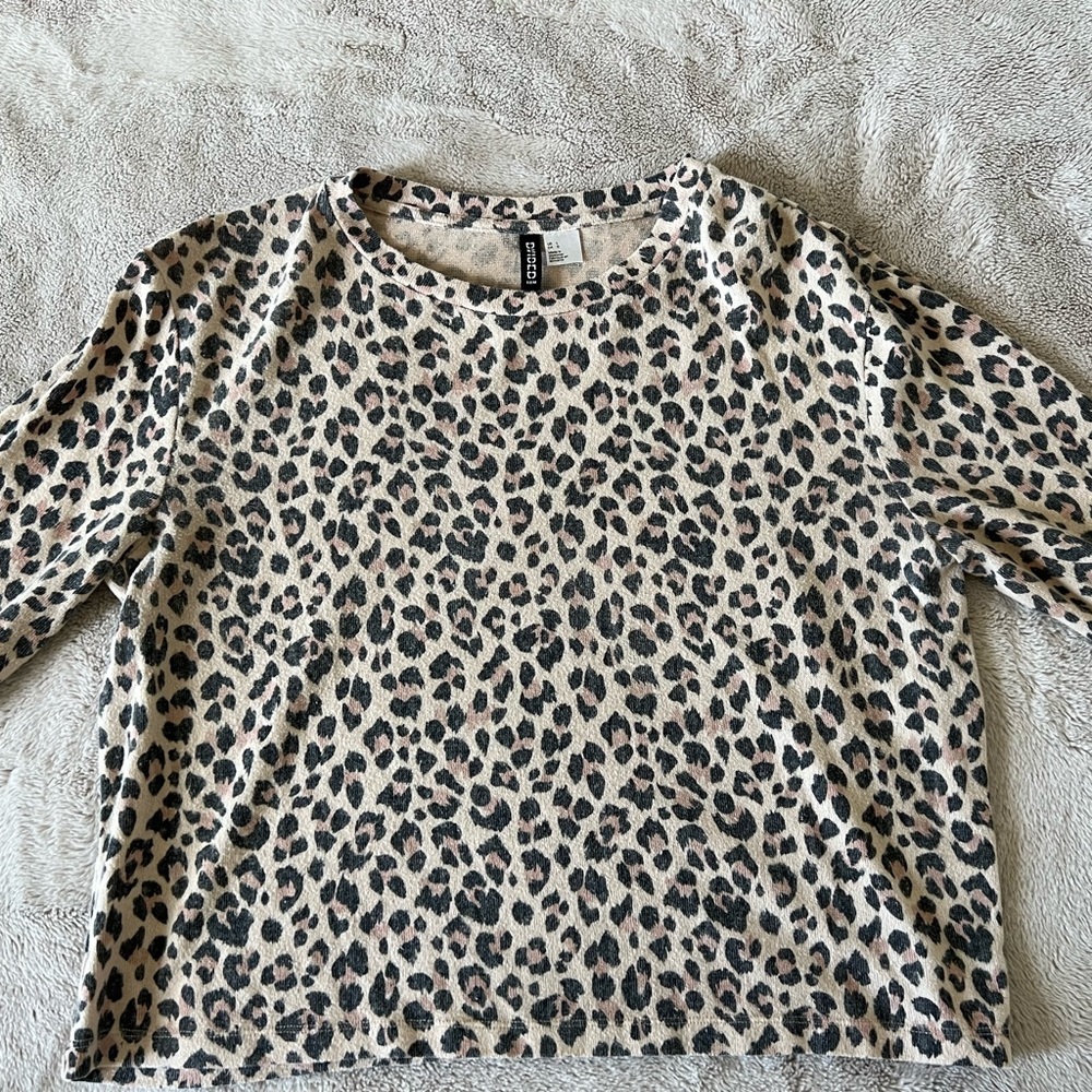 leopard print sweater 🤎
